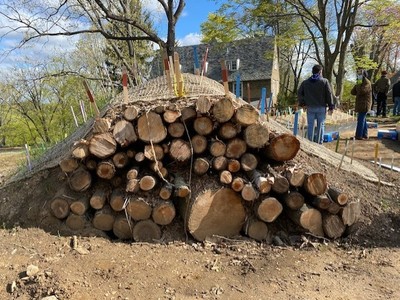 Section view of 'La Cresta' showing detailed layers of logs, twigs, soil, and netting. (Image courtesy of Stephane Rowley) 
