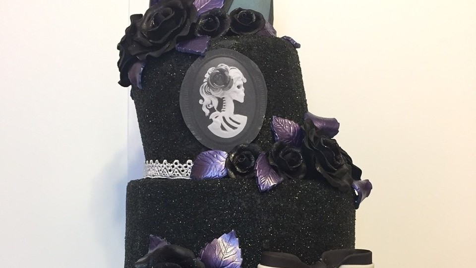 Dreadful Delights: Halloween Cakes Inspired by the Victorian Era