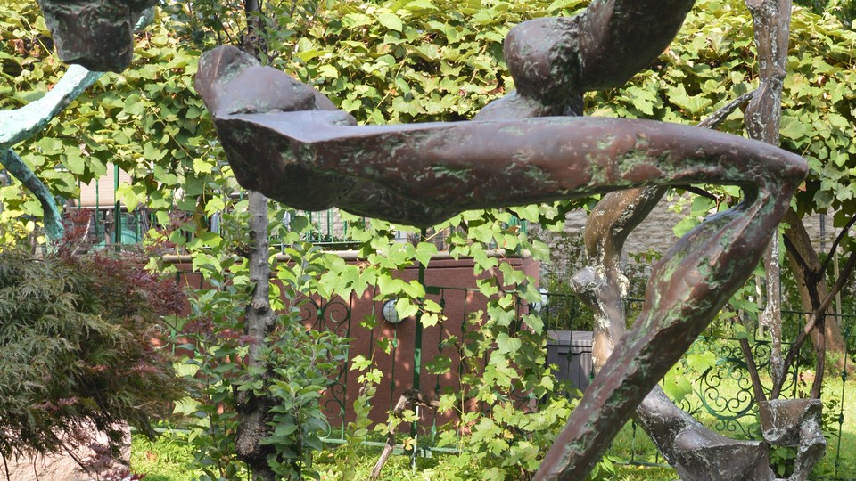 Expressionism in Bronze: The Sculpture of Viorel Farcas