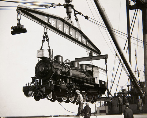 William M. Rittase: [Hoisting the Locomotive] (pre 1950) Gelatin silver print